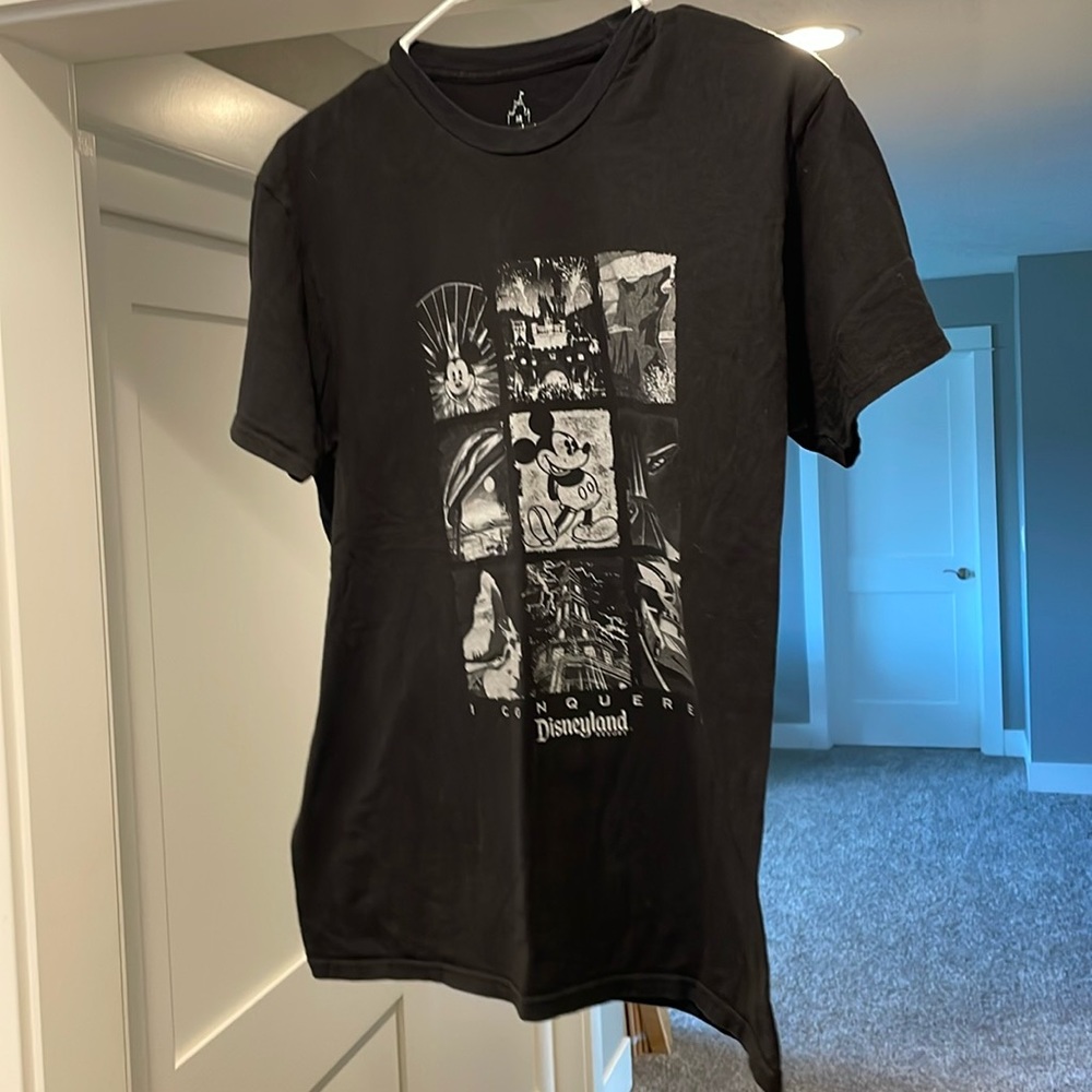 Disneyland t-shirt